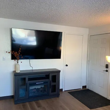 Newly Remodeled Relaxing Stay Near Downtown Fairbanks Exterior photo